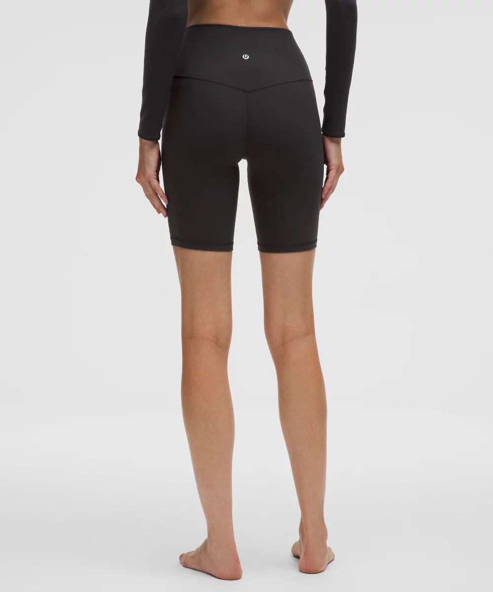 Short Lulu Stringo